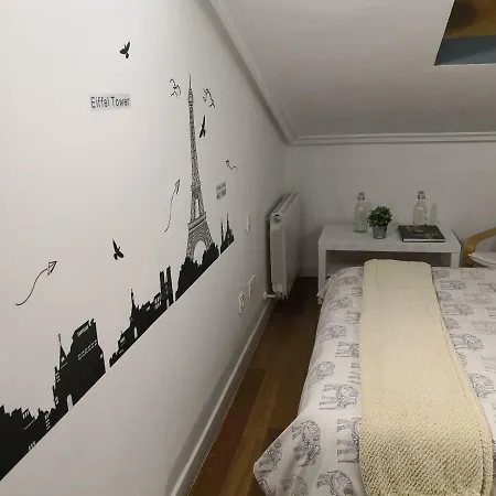 La Casa De La Luna Ávila