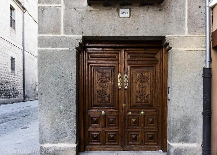 La Casa De La Luna * Avila