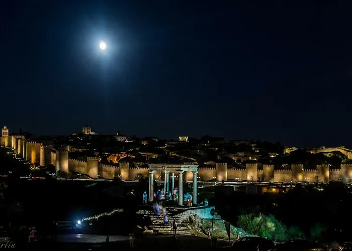 La Casa De La Luna * Ávila